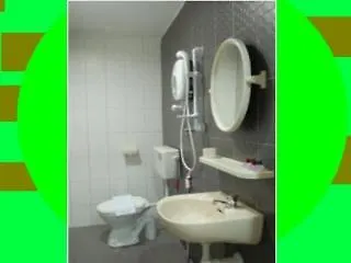 Live Com Hotel Johor Bahru 3*,